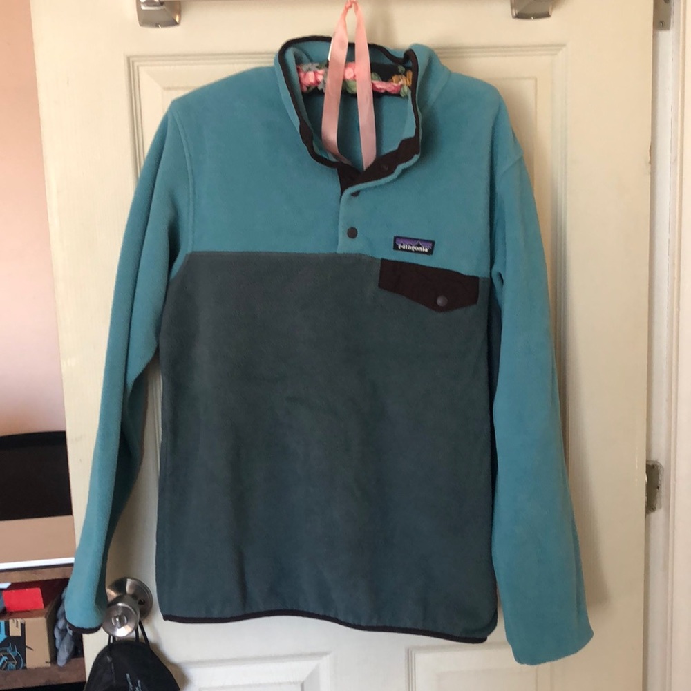 Women’s Patagonia Lightweight Synchilla Snap-T Fleece Pullover